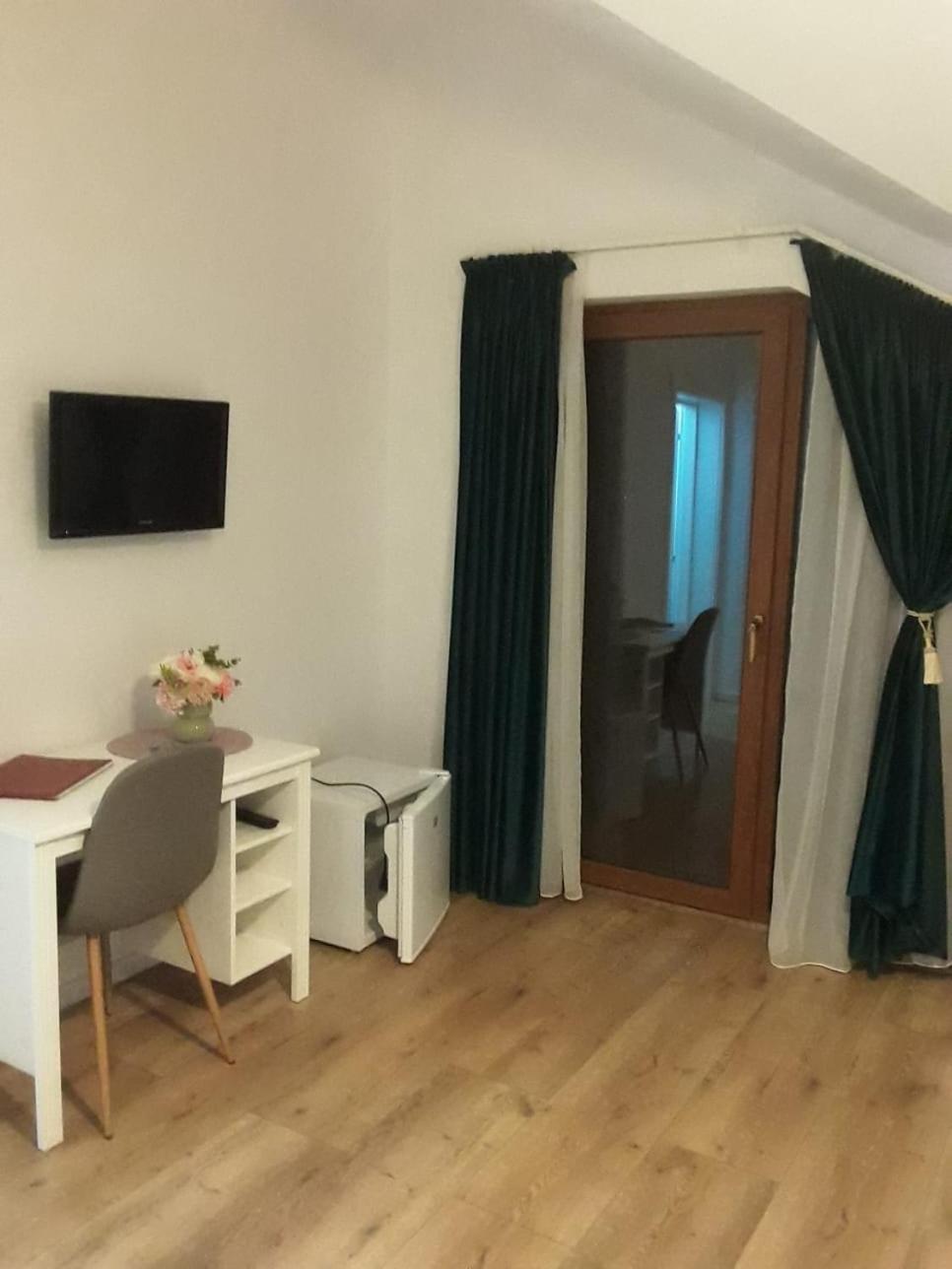 Pensiunea Dunavis Orsova Bagian luar foto
